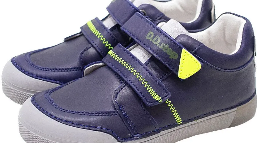 Kids' Sneakers